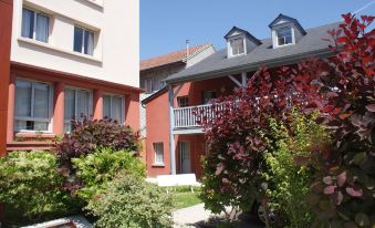 Zenitude Hôtel-Résidences les Jardins de Lourdes