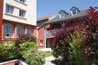 Zenitude Hôtel-Résidences les Jardins de Lourdes