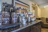 Comfort Inn & Suites Hotels in Edson