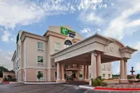 Holiday Inn Express & Suites Woodward Hwy 270