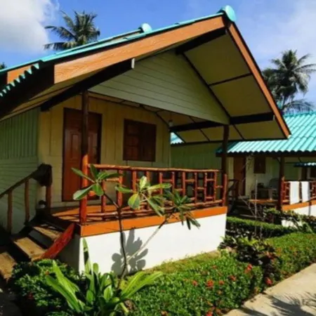 Green Cottage Beach Resort