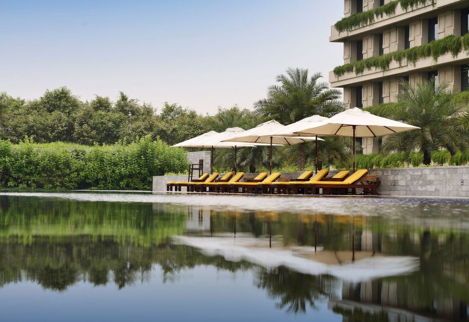 The Oberoi Hotel Gurgaon Over view