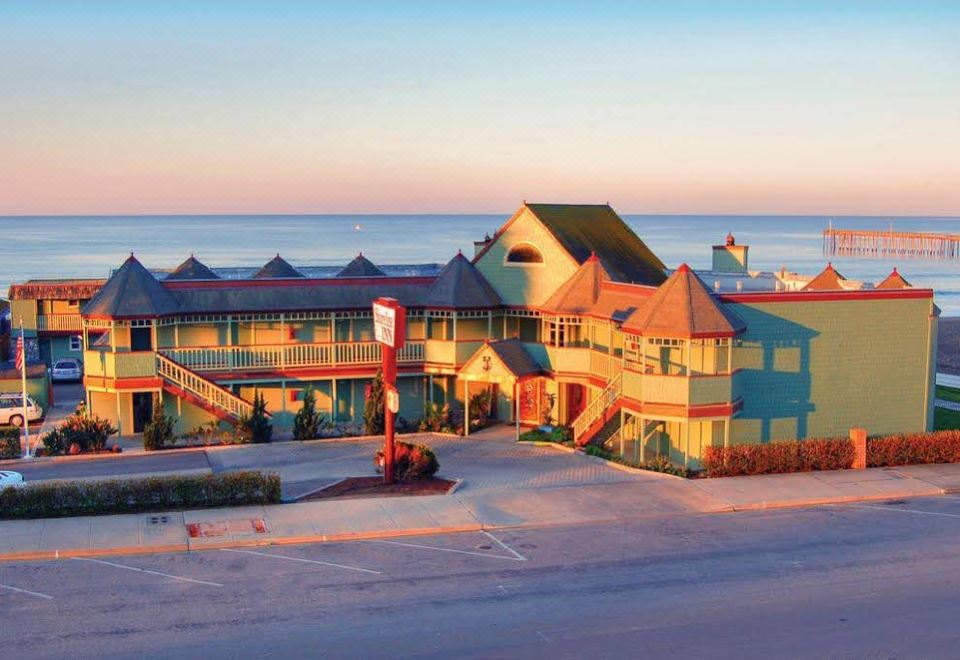 Shoreline Inn...on the beach-Cayucos Updated 2023 Room Price-Reviews u0026  Deals | Trip.com