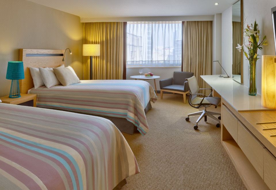 갈레리아 플라자 레포르마의 수영장