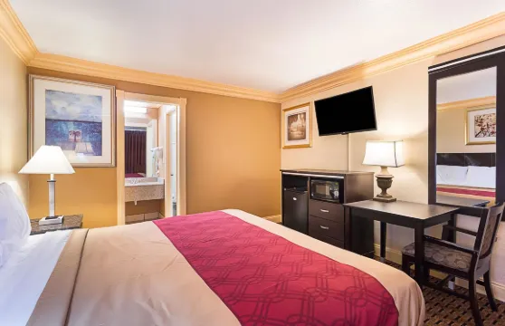 伯明翰的Parkway旅店