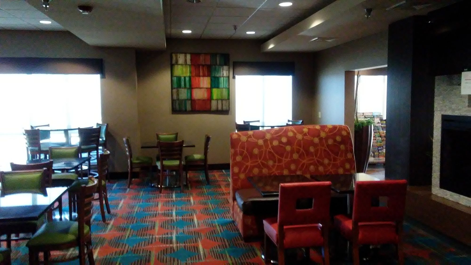 Holiday Inn Express & Suites Junction City