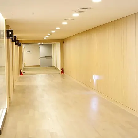 Incheon Airport Transit Hotel Отели рядом с достопримечательностью «Пляж Масиан»