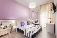 Hotel Ambra - Fronte Mare - Vicinissimi Al Centro Hotels in Милано Мариттима