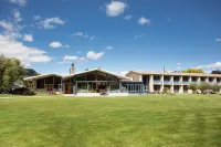 Wanaka Hotel Hotels in Albert Town