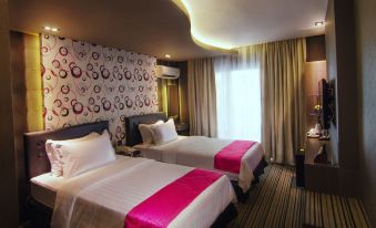 Eloisa Royal Suites