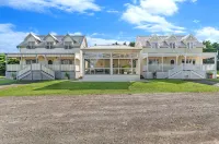 Dunes - Elegant Beach Villa with Huge Swim Spa