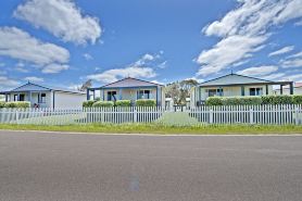 Rose Gardens Holiday Park