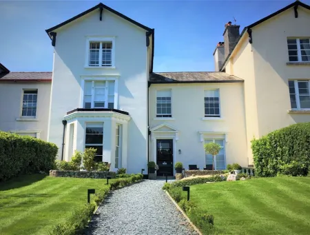 Tavistock House Hotel Отели рядом с достопримечательностью «Tavistock Trout Farm and Fishery»