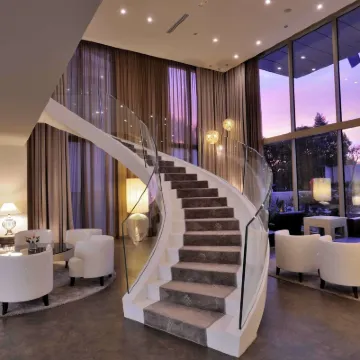 Kenzi Sidi Maarouf Hotels near APEBI