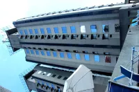 Twin Towers Flat