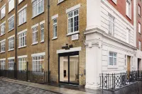 The Resident Victoria Hotels near Buckingham Palace
