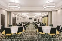La Quinta Inn & Suites by Wyndham McAllen Convention Center