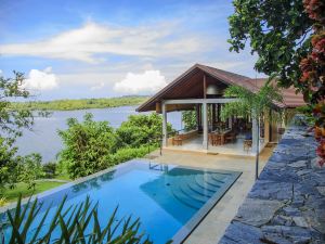 Sea Heart House on Koggala Lake