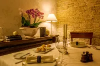 Hotel Boutique Belvedere Hotels in Буштень