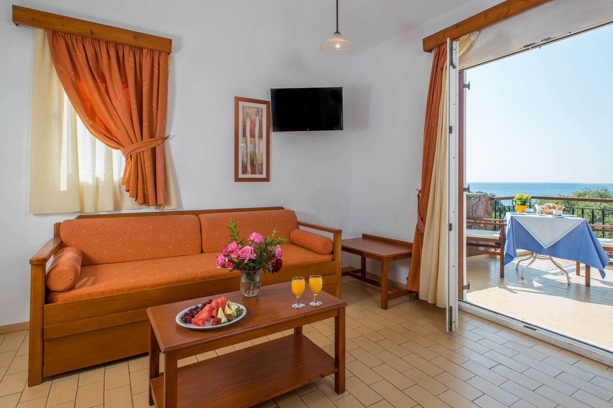 Delfinia Hotel & Bungalows