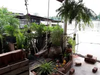 Se'Sun Amphawa Hotels in Amphawa
