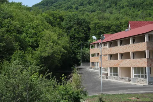 Tsaghkahovit Hotel - 3-Star