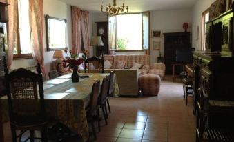 House with 3 Bedrooms in Cap d'Antibes, with Enclosed Garden and Wifi