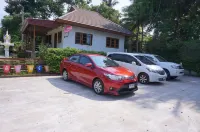 Baan I Talay Chumphon Hotels near Khao Chao Mueang Viewpoint