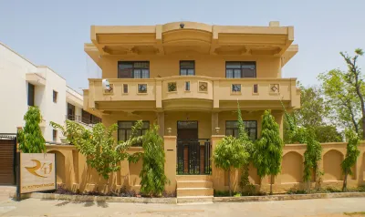 R41-A Boutique Hotel