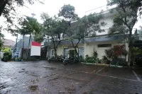 Hasanah Guest House Hotel dekat Apocalypse skate & bike park