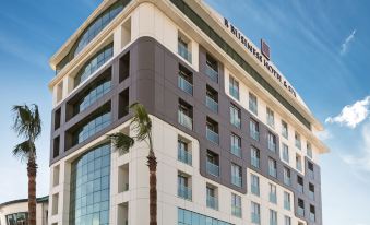 B Business Hotel & Spa