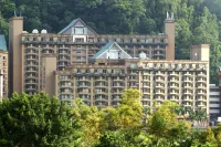 Hoya Resort Grand Hotel Hotel dekat Bandara Taitung