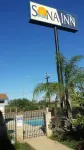 Sona Inn Hotels in Dilley