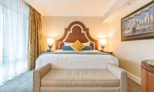 L'Hermitage Hotel