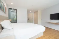 Zhuhai Dreamer Space Capsule Hotel (Gongbei Port)