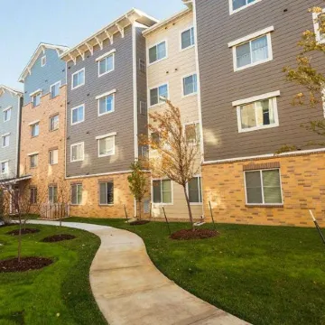 Pacific Gardens Inn Отели рядом с достопримечательностью «Парк Лаверс-Пойнт»