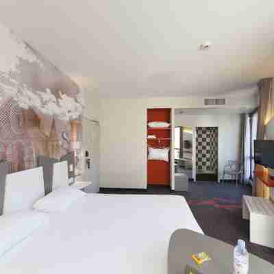 Ibis Styles Poitiers Centre Rooms