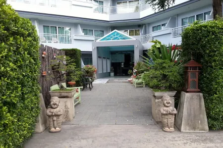 Baan Suksiri Hotel