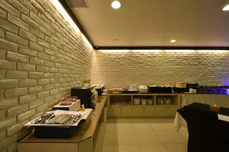 A Casa Hotel