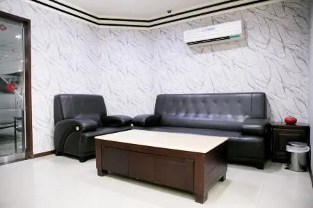 W L Fun House Hotel (Hsinchu) Отели рядом с достопримечательностью «Nanliao Port»