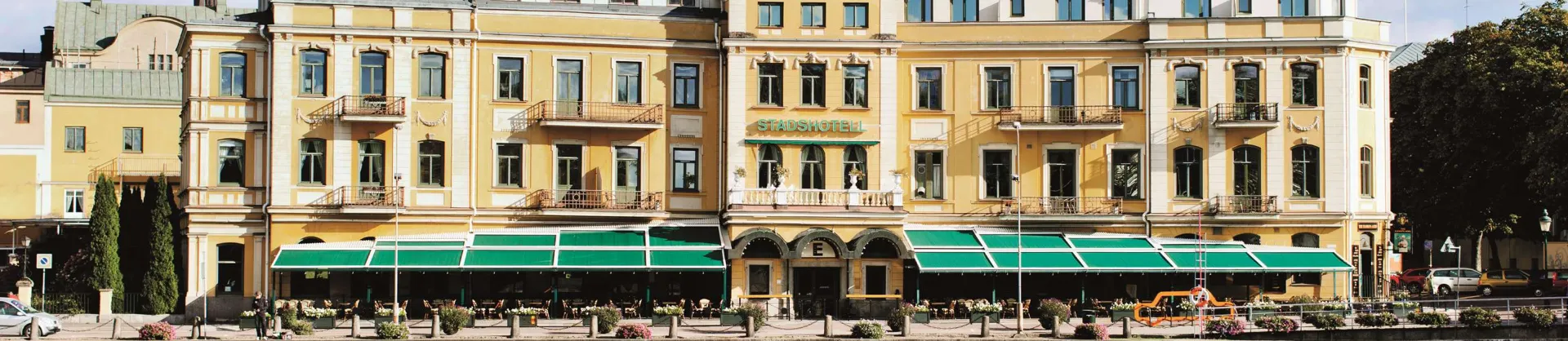 Four-Star Hotels