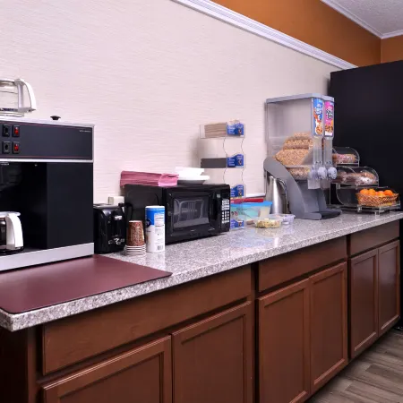 Americas Best Value Inn-Richmond South