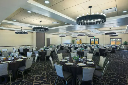 Oxford Suites Sonoma - Rohnert Park