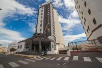 ホテル ラ ファミリア ガリョ ロホ