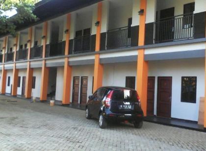 Artha Hotel