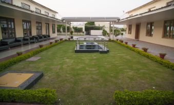 Palette - Hotel Deepali Palace