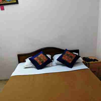 Kanish Home Stay Rooms