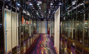 100 Inn Liangpin Hotel (Shanghai Nanjing East Road The Bund Waibaidu Bridge)