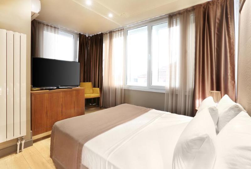 Taksim Premium Hotel