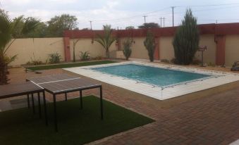 Cycad Palm Guest House Palapye.